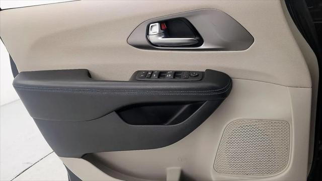 2021 Chrysler Pacifica Touring