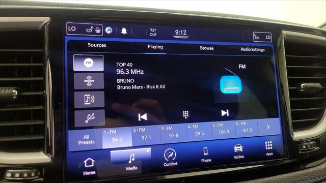 2021 Chrysler Pacifica Touring