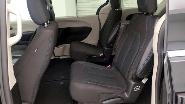 2021 Chrysler Pacifica Touring