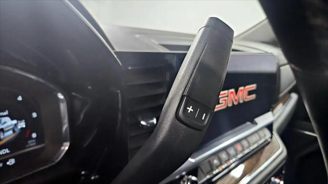 2023 GMC Sierra 1500 4WD Crew Cab Short Box Elevation with 3SB