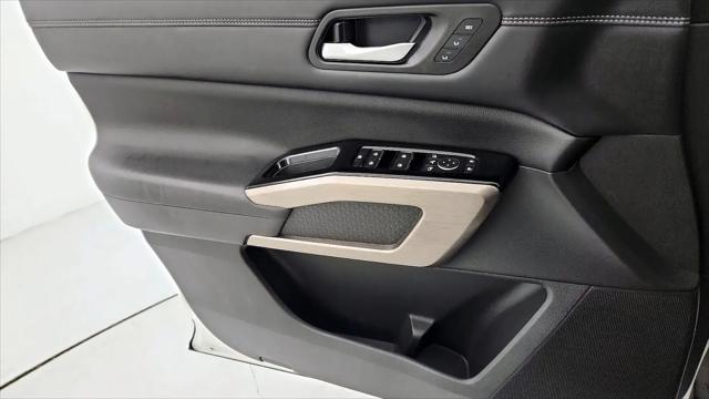 2023 Nissan Pathfinder Platinum 4WD