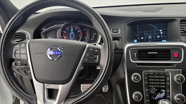 2015 Volvo S60 T6 R-Design Platinum
