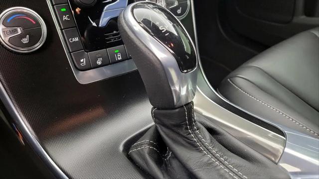 2015 Volvo S60 T6 R-Design Platinum