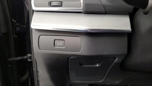 2023 Volvo XC90 B5 Core