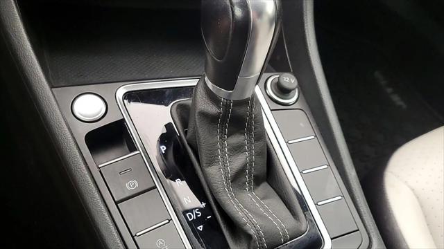 2019 Volkswagen Jetta 1.4T R-Line