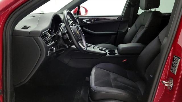 2021 Porsche Macan Macan