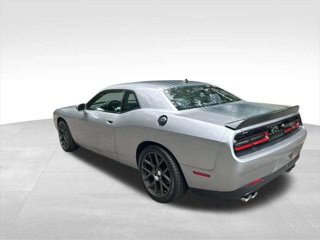 2016 Dodge Challenger R/T Shaker