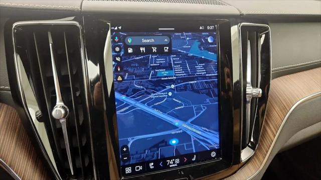 2022 Volvo XC60 B5 Inscription