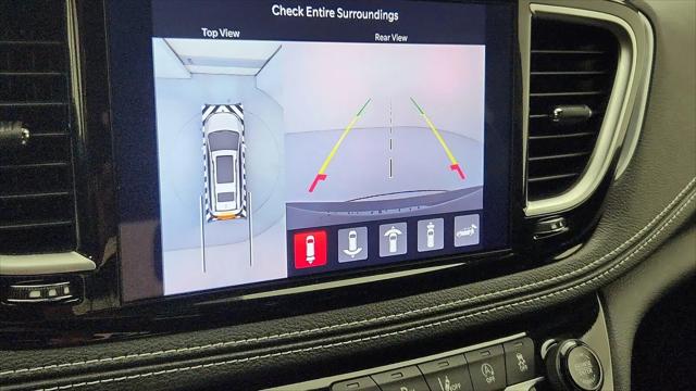 2025 Chrysler Pacifica Limited AWD