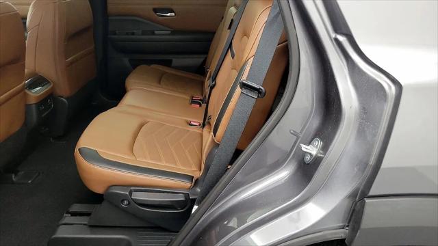 2023 Nissan Pathfinder Platinum 4WD
