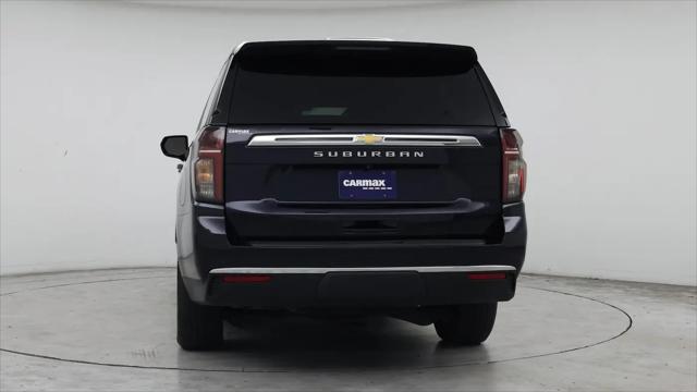 2023 Chevrolet Suburban 2WD LS