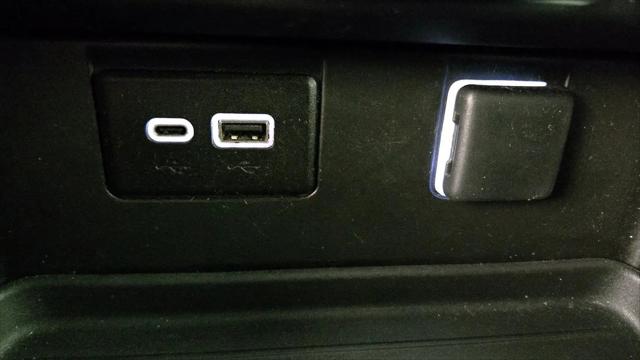 2023 Chevrolet Suburban 2WD LS