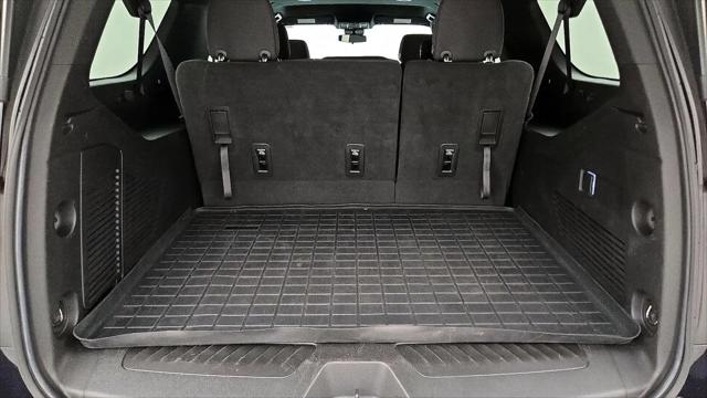 2023 Chevrolet Suburban 2WD LS