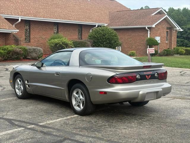 2000 Pontiac Firebird Base