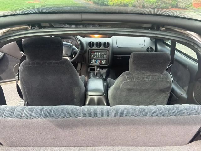 2000 Pontiac Firebird Base