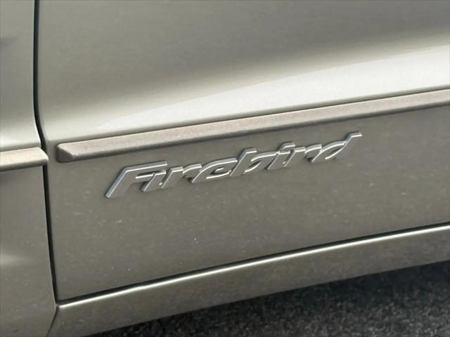 2000 Pontiac Firebird Base
