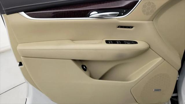2017 Cadillac XT5 Premium Luxury