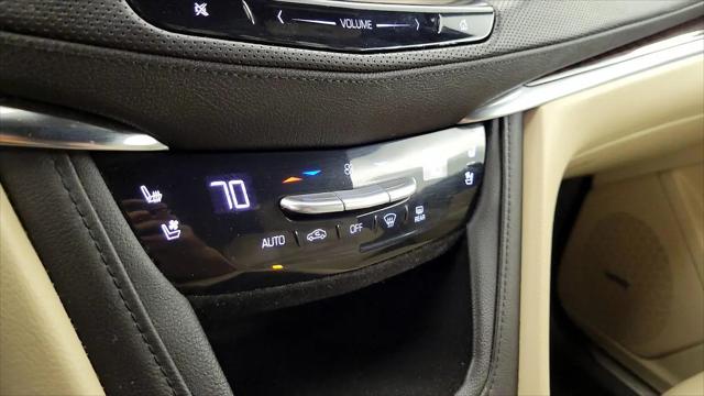 2017 Cadillac XT5 Premium Luxury