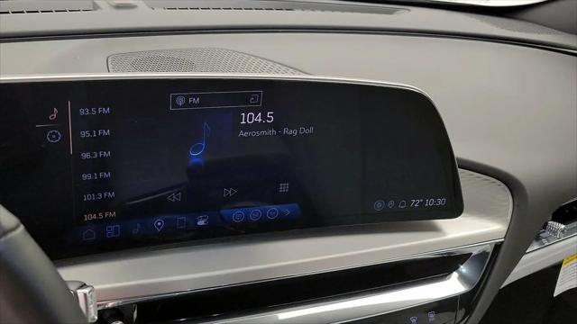 2024 Cadillac iQ Luxury w/1SE