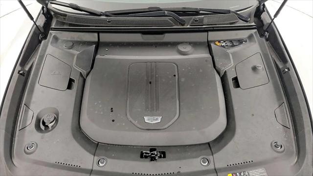 2024 Cadillac iQ Luxury w/1SE