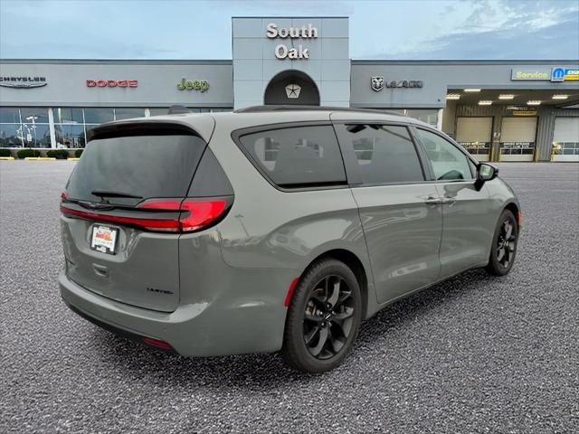 2025 Chrysler Pacifica Limited