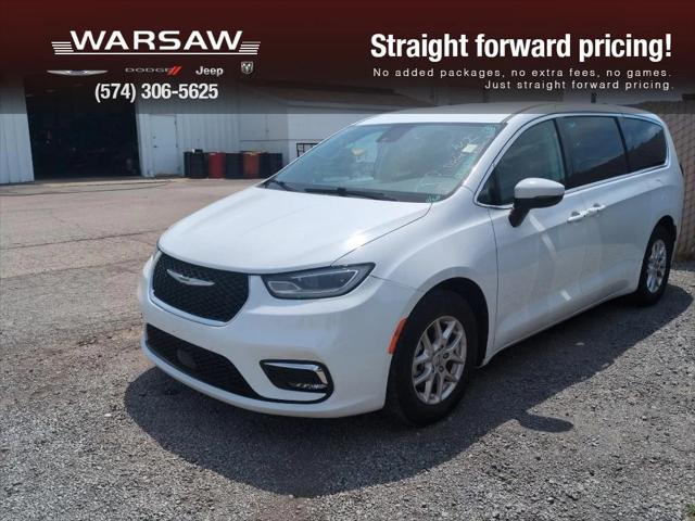 2023 Chrysler Pacifica Touring L for sale in Warsaw, IN