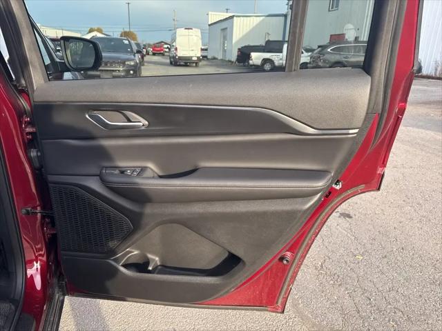 2024 Jeep Grand Cherokee L Laredo 4x4