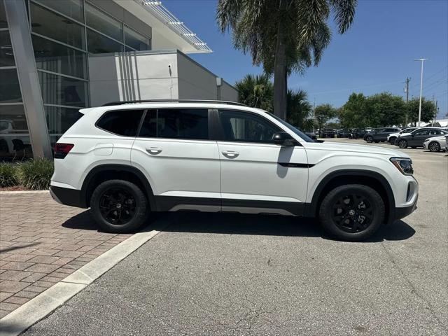2026 Volkswagen Atlas Peak Edition