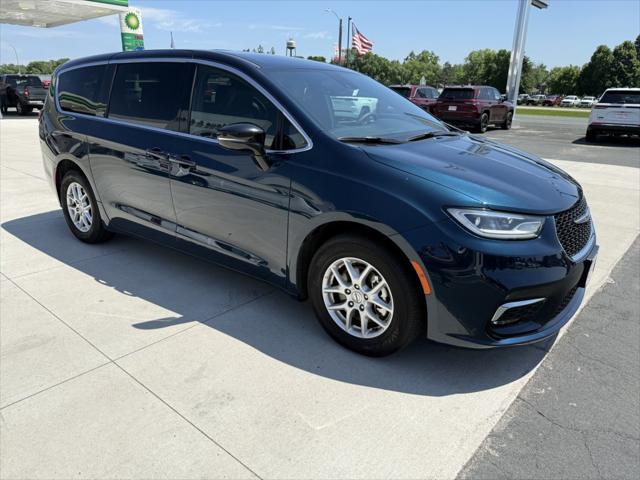 2025 Chrysler Pacifica Select for sale in Kimball, MN