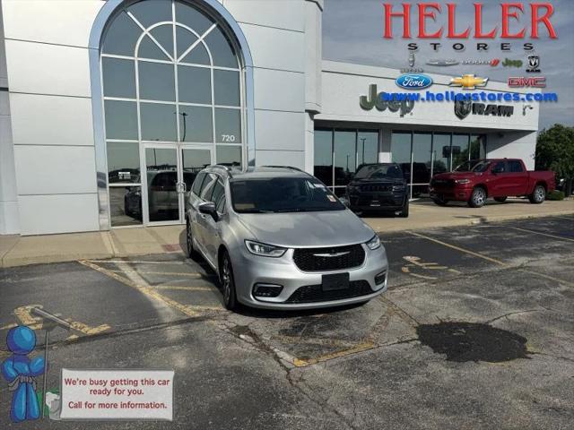 2023 Chrysler Pacifica Hybrid Pinnacle for sale in Pontiac, IL