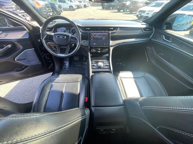 2023 Jeep Grand Cherokee Overland 4x4 2023 Jeep Grand Cherokee Overland 4x4