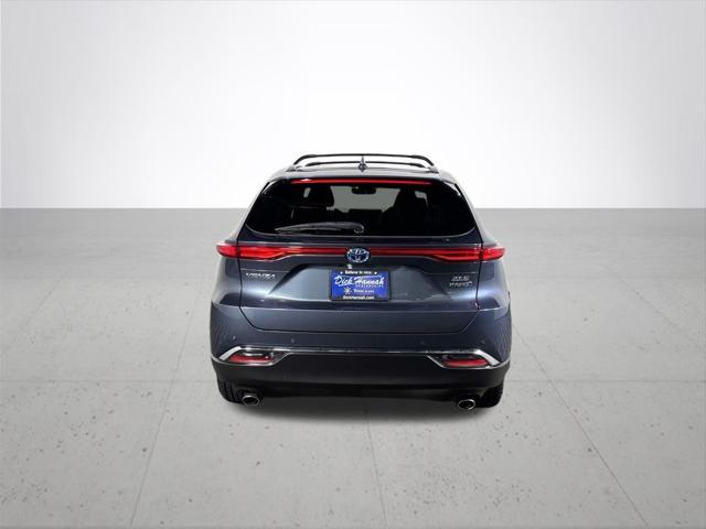 2022 Toyota Venza XLE