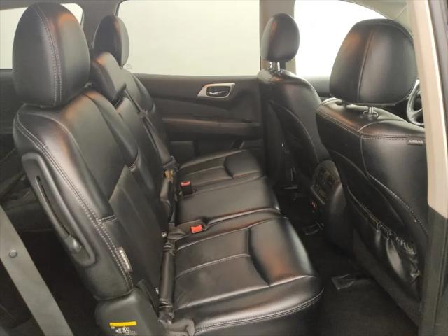 2019 Nissan Pathfinder SL