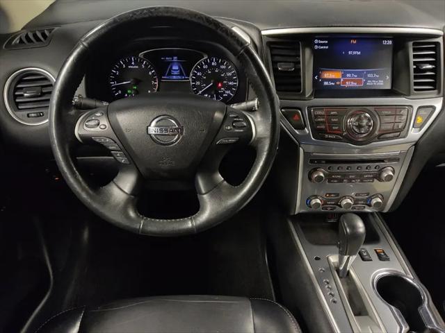 2019 Nissan Pathfinder SL