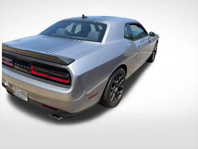 2016 Dodge Challenger R/T Shaker