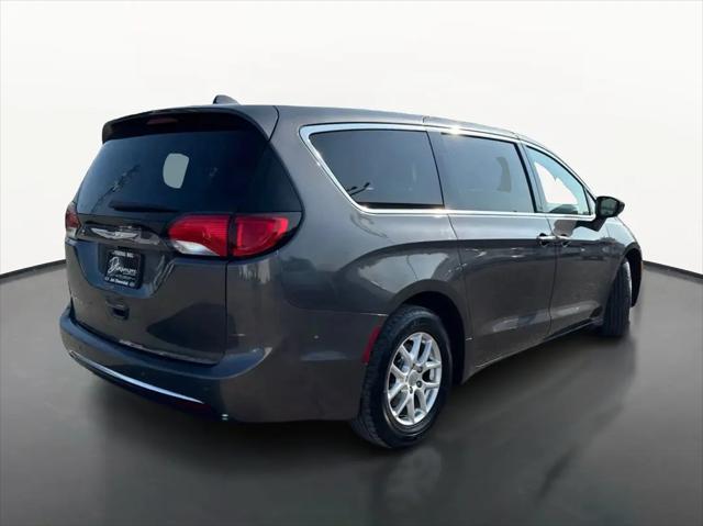 2020 Chrysler Pacifica Touring