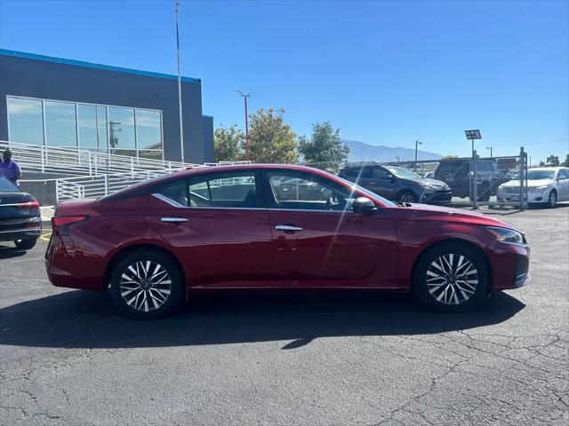 2025 Nissan Altima SV FWD