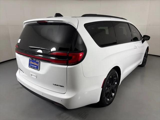 2027 Chrysler Pacifica Limited