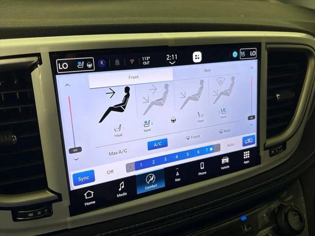 2027 Chrysler Pacifica Limited