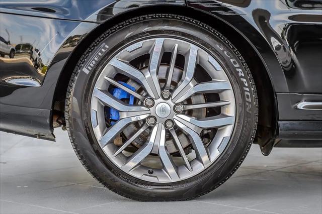 2016 Land Rover Range Rover Sport 5.0L V8 Supercharged SVR