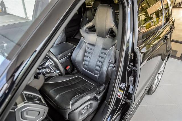 2016 Land Rover Range Rover Sport 5.0L V8 Supercharged SVR