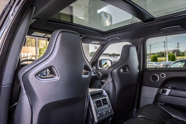 2016 Land Rover Range Rover Sport 5.0L V8 Supercharged SVR