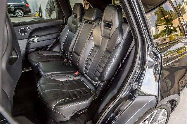 2016 Land Rover Range Rover Sport 5.0L V8 Supercharged SVR