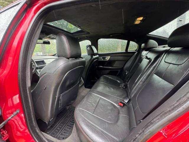 2015 Jaguar XF 3.0 Sport