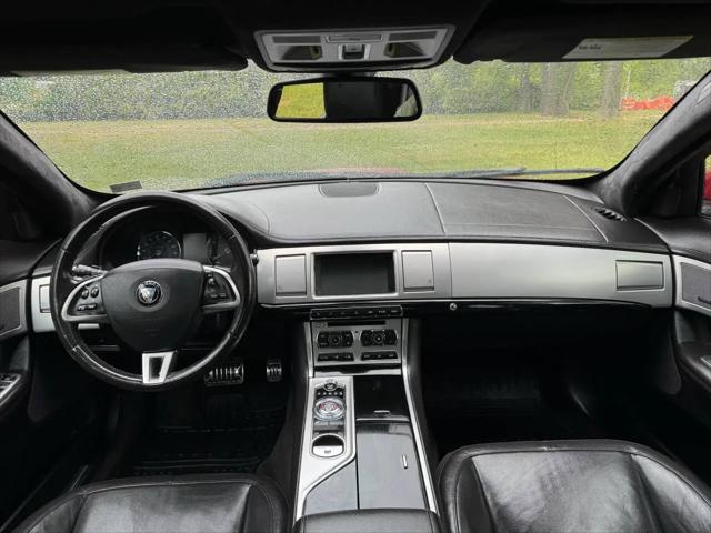 2015 Jaguar XF 3.0 Sport
