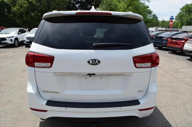 2015 Kia Sedona SX