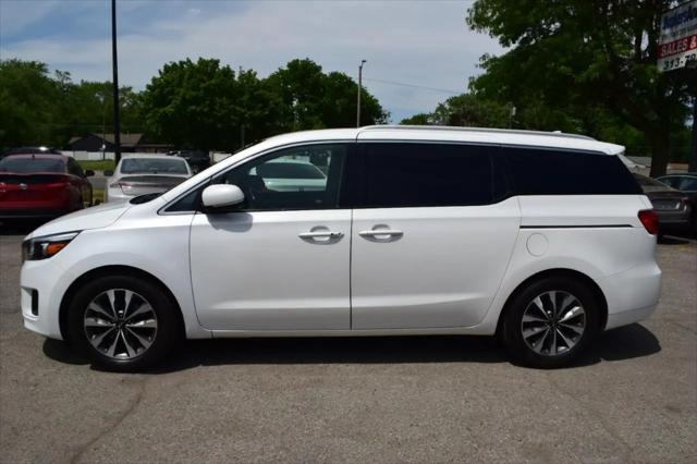 2015 Kia Sedona SX