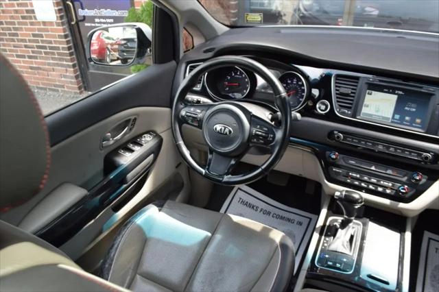 2015 Kia Sedona SX