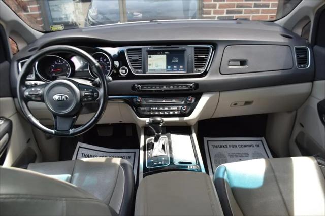 2015 Kia Sedona SX