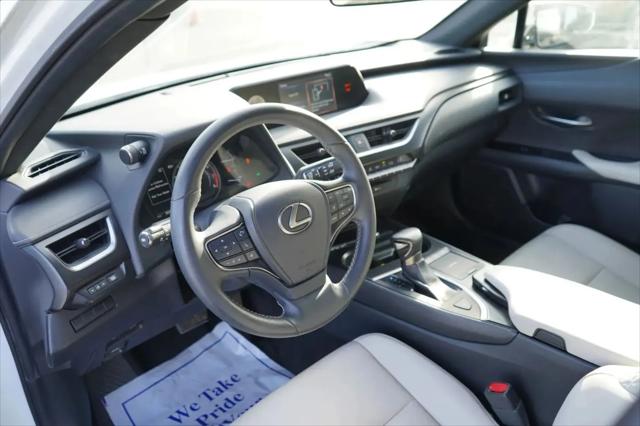 2019 Lexus UX 200 Luxury